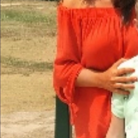 Old Navy Medium Orange Off Shoulder Top - Picture 2 of 2